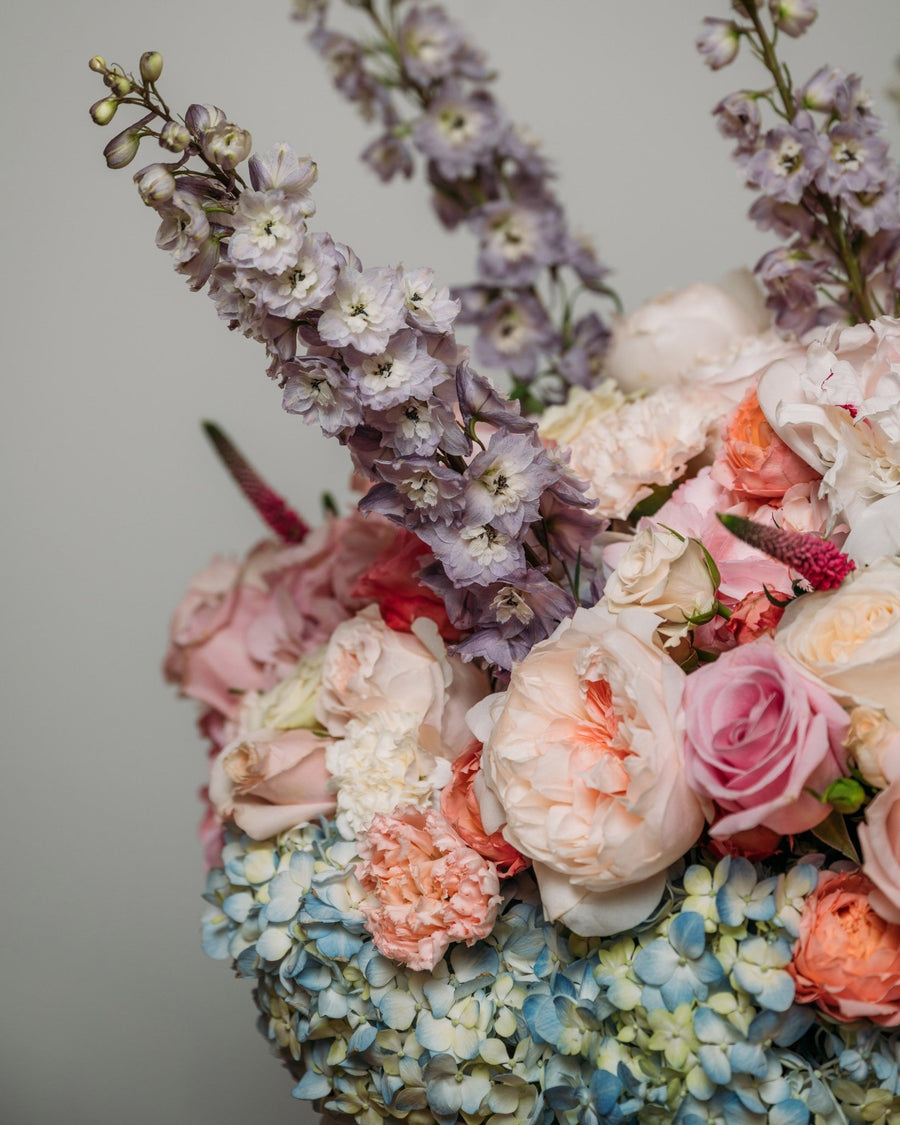 Basket arrangement Enchanting Flower Symphony - DJ flowers