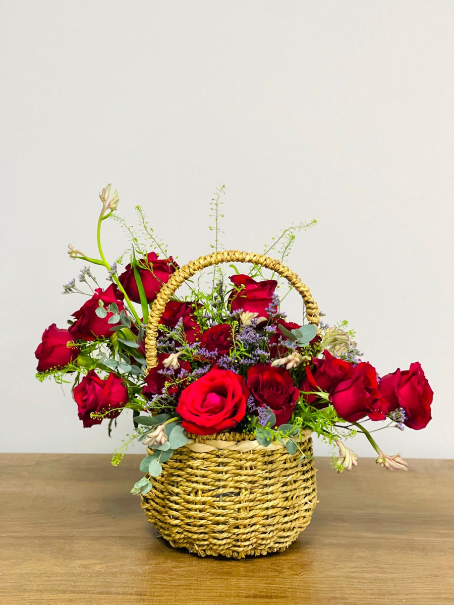 Basket arrangement The Grace - DJ flowers