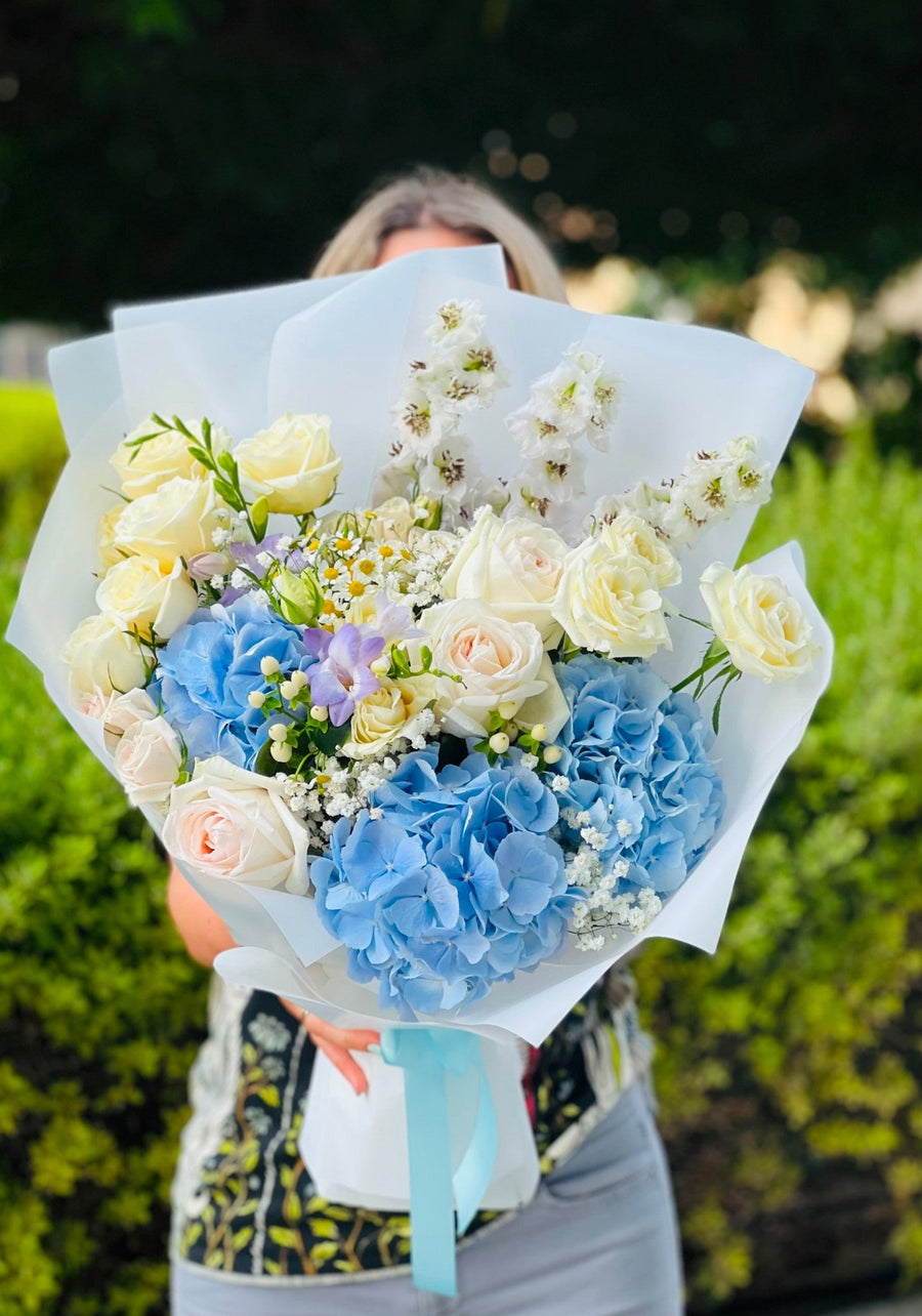 Цветы на день рождения Pastel blue