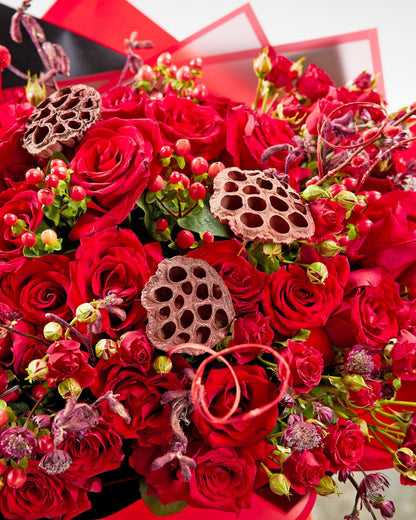 Bouquet of flowers On fire - DJ flowers