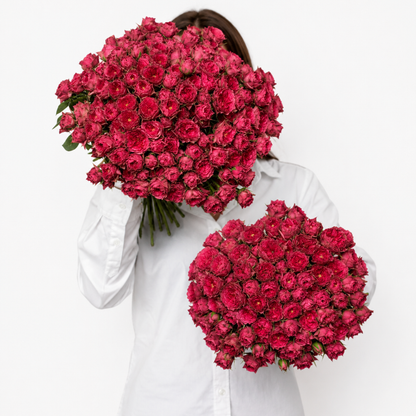 Garden spray rose bouquet in deep pink, Sillage - DJ flowers