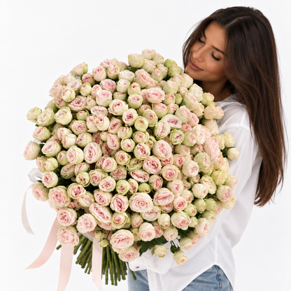 Storybook — Garden spray rose bouquet - DJ flowers