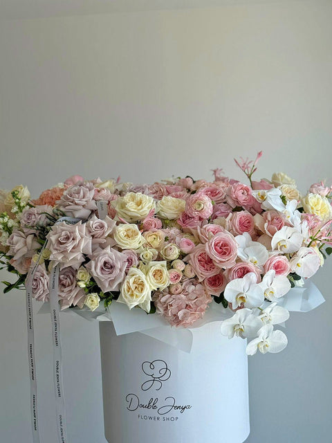 Box arrangement Divine Symphony - DJ flowers