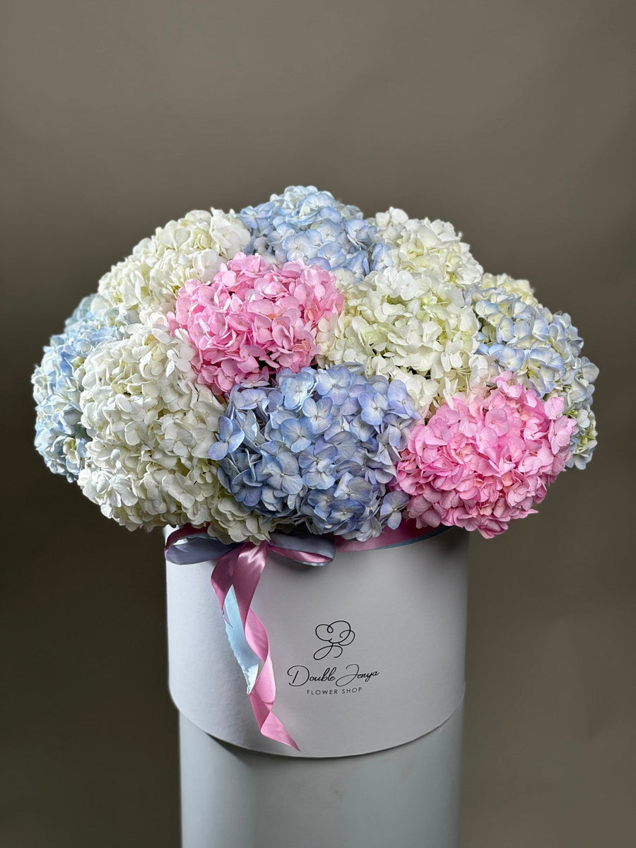 Box arrangement Hydrangea Horizons - DJ flowers