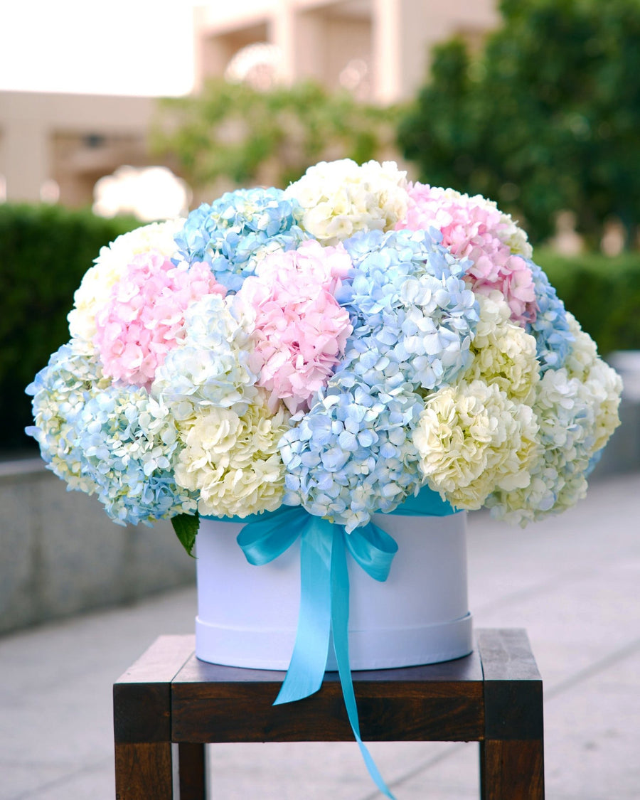 Box arrangement Say it in pastel - DJ flowers