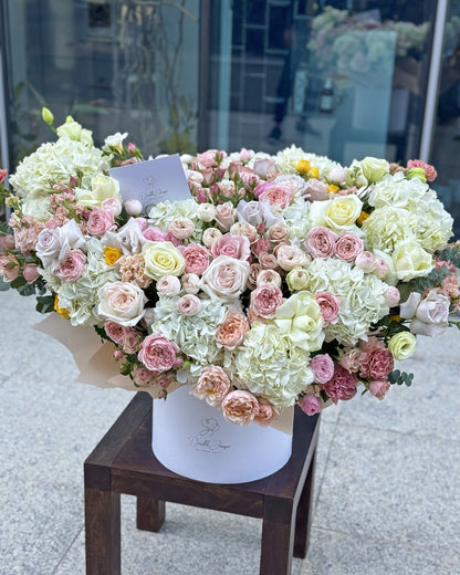 Box arrangement Sugar Blossom - DJ flowers