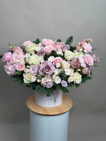 Box arrangement Winter Elegance - DJ flowers