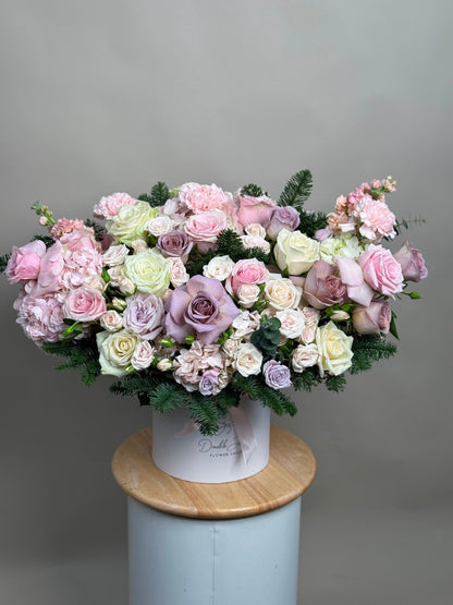 Box arrangement Winter Elegance - DJ flowers