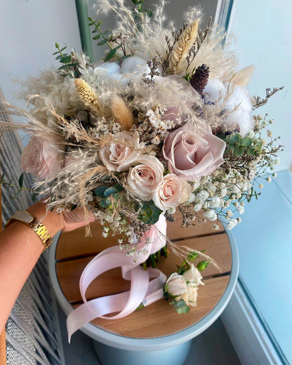 Bridal bouquet Fairytale Day - DJ flowers