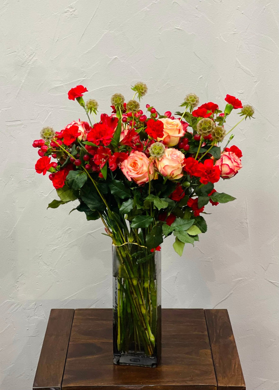 Bright memories in a vase - DJ flowers
