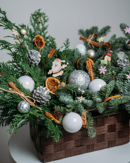 Christmas box arrangement Silver lights - DJ flowers