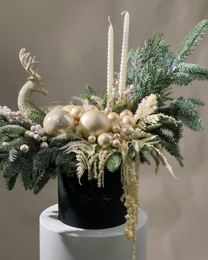 Christmas box arrangement Winter Glow - DJ flowers
