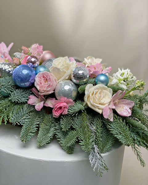 Christmas table centerpiece Winter’s Embrace - DJ flowers