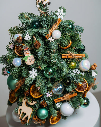 Christmas tree Green Lights (size M) - DJ flowers