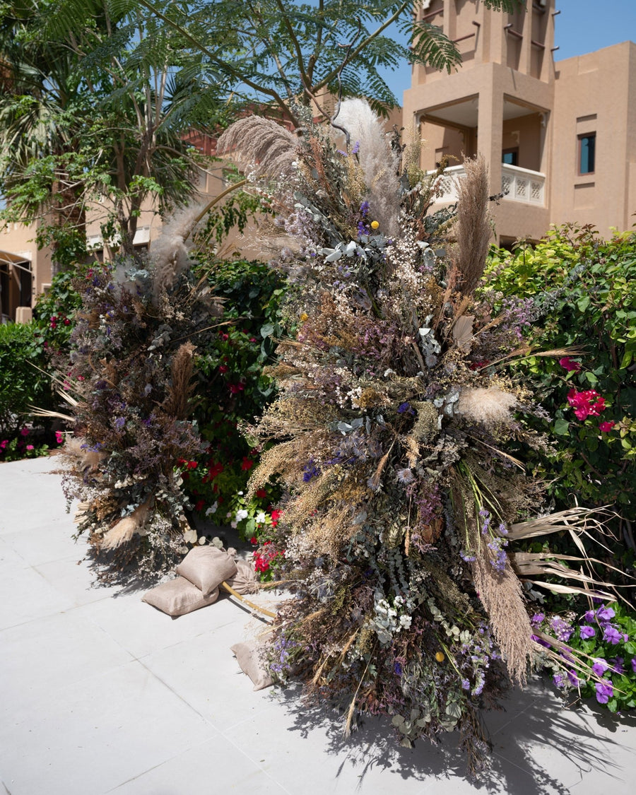 Dried Flowers wedding arch - DJ flowers