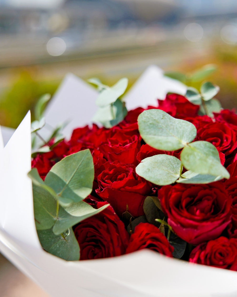 Every Rose a Reason - DJ flowers