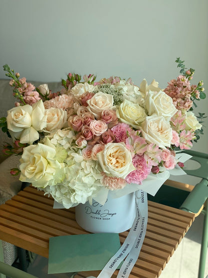 Flower box arrangement Citrine - DJ flowers