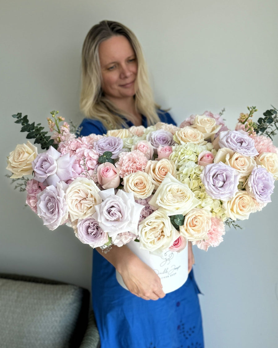 Flower Box arrangement Parfait - DJ flowers