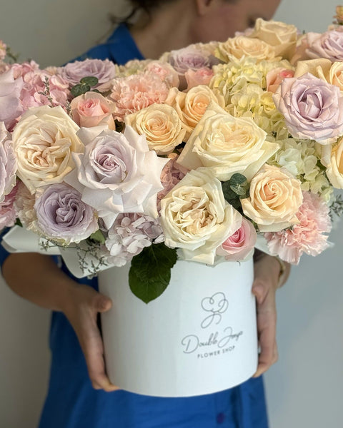 Flower Box arrangement Parfait - DJ flowers