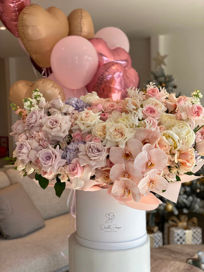 Gift set Lavish Love - DJ flowers