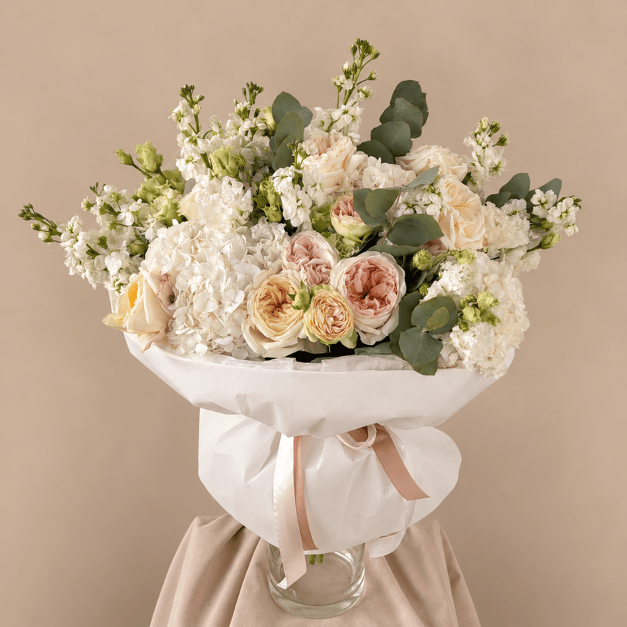 Luxurious Blooms - DJ flowers