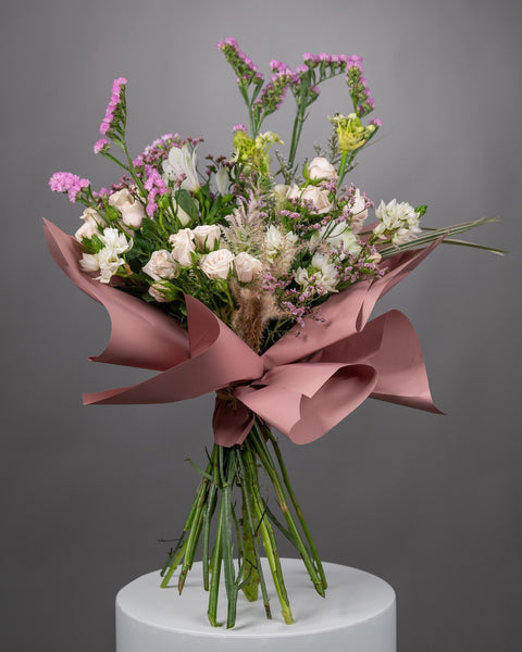 Фирменный букет Blooming Blessings