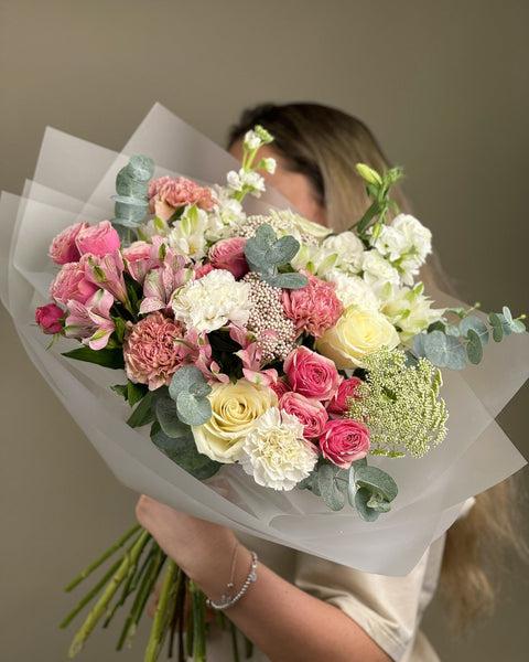 Mixed flower bouquet Urban Bloom - DJ flowers