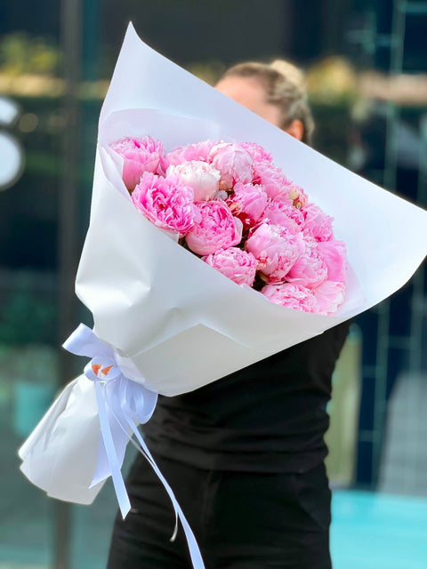 Mono bouquet Sarah Bernhardt - DJ flowers