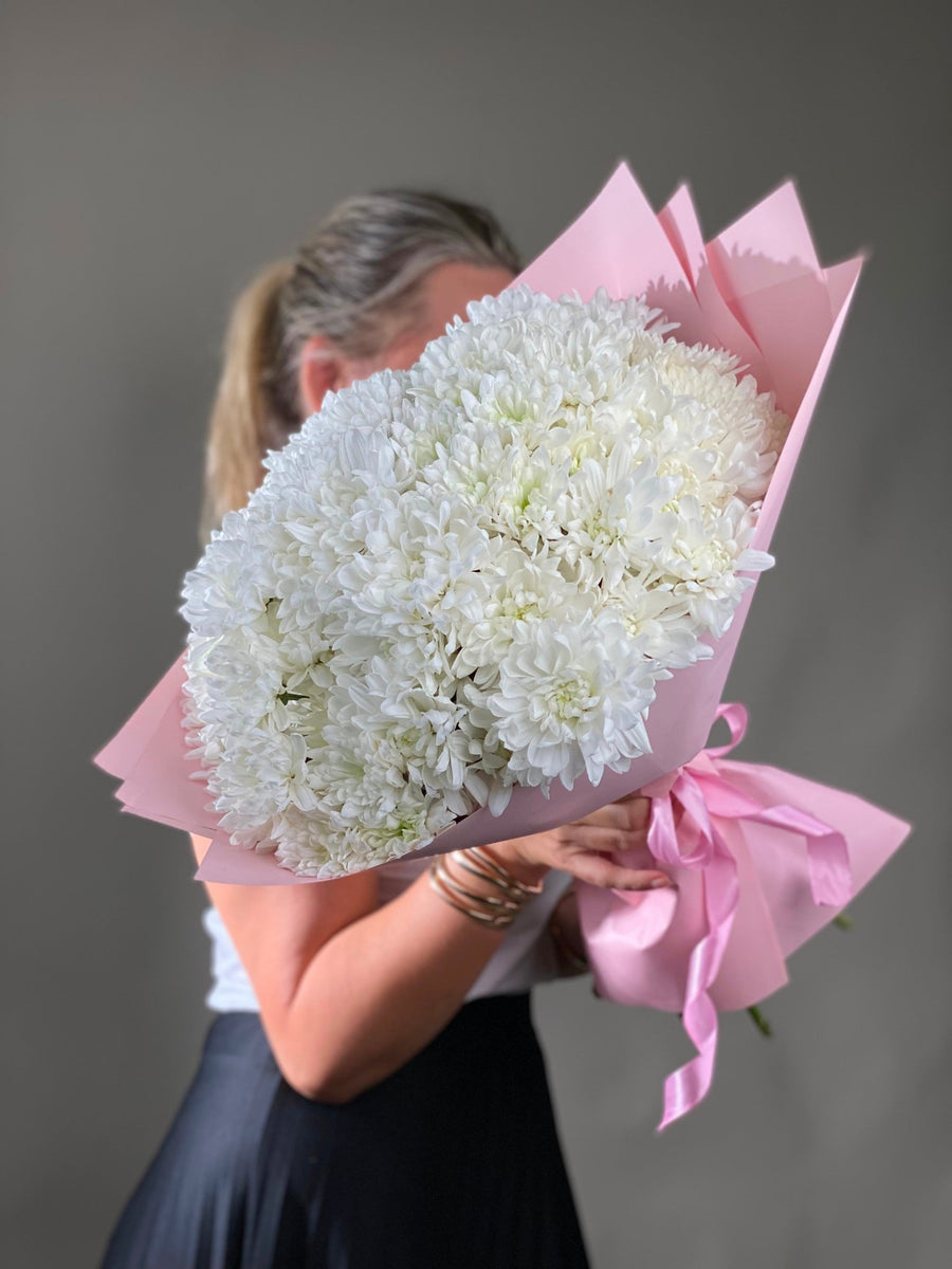 Monobouquet of chrysanthemums Angelic Beauty - DJ flowers