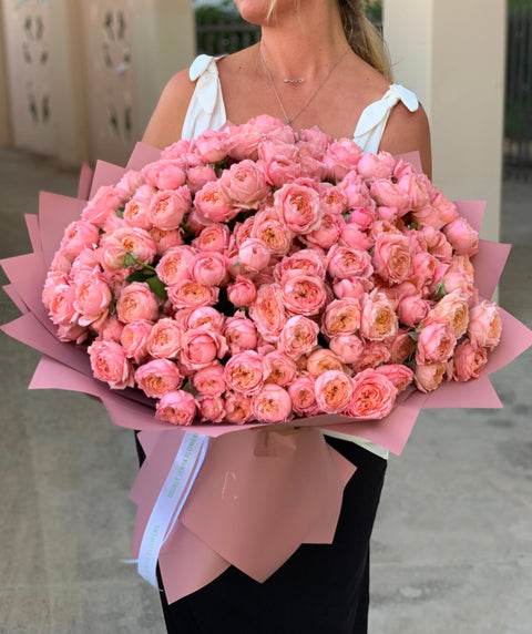 Monobouquet of spray roses Julietta Glowbloom - DJ flowers