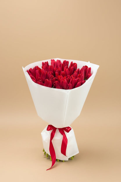 Monobouquet of tulips Spring Ember - DJ flowers