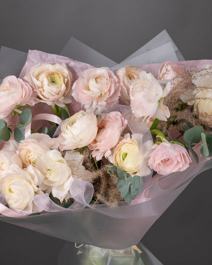 Monobouquet Symphony in Ranunculus - DJ flowers