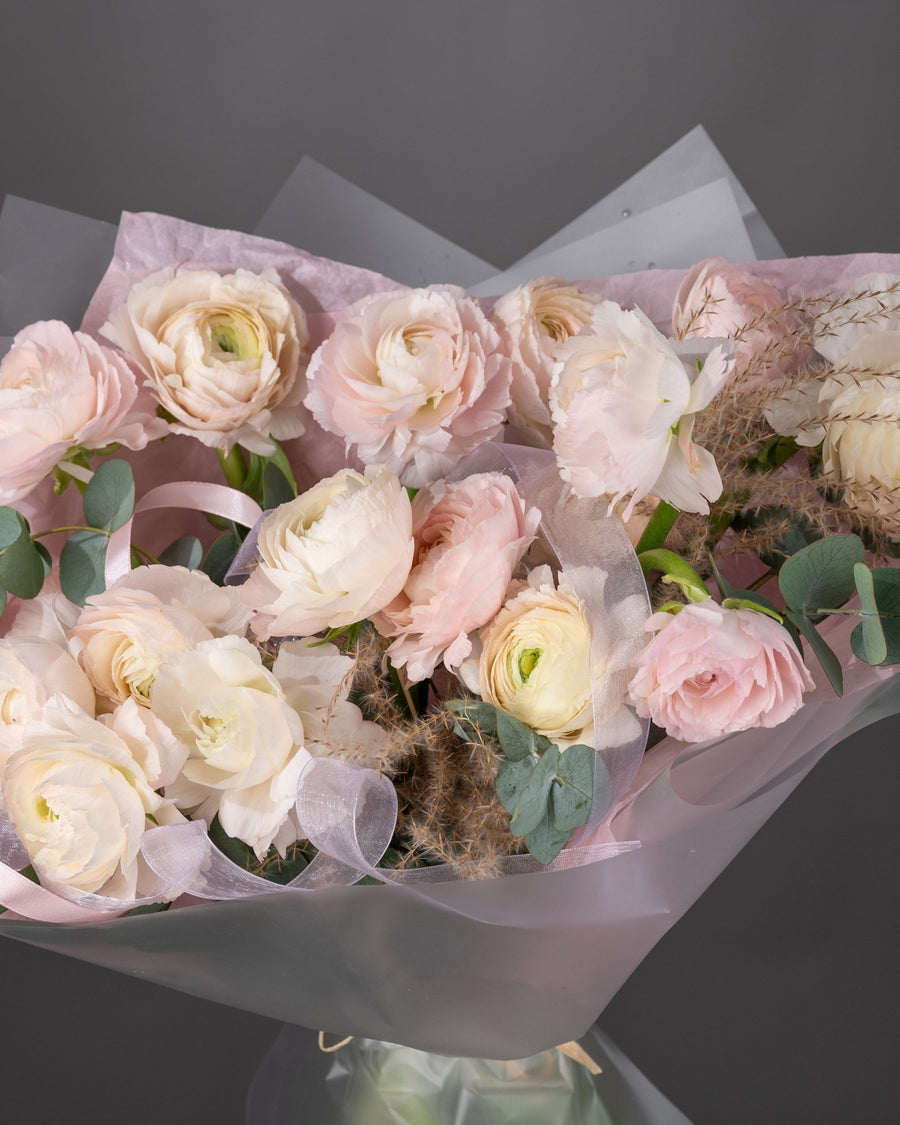 Monobouquet Symphony in Ranunculus - DJ flowers