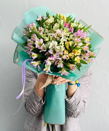 Monobouquets Alstro mix - DJ flowers