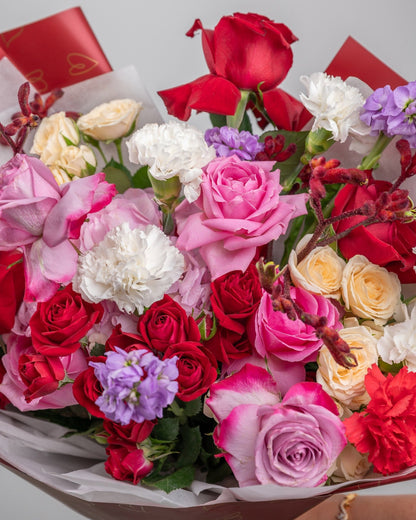 Occasional flowers Nurturing love - DJ flowers