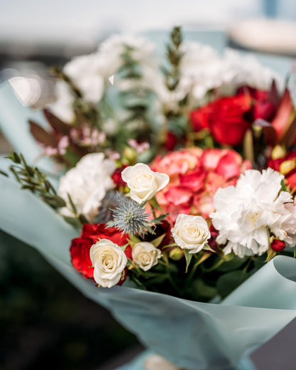 Occasional flowers On fire - DJ flowers