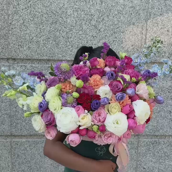 Box arrangement In a moment product video