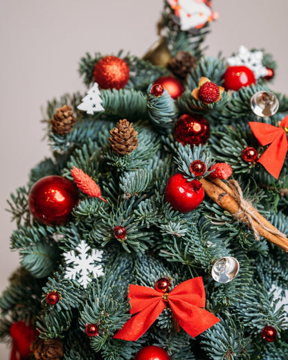 Red Lights Christmas tree (size S) - DJ flowers