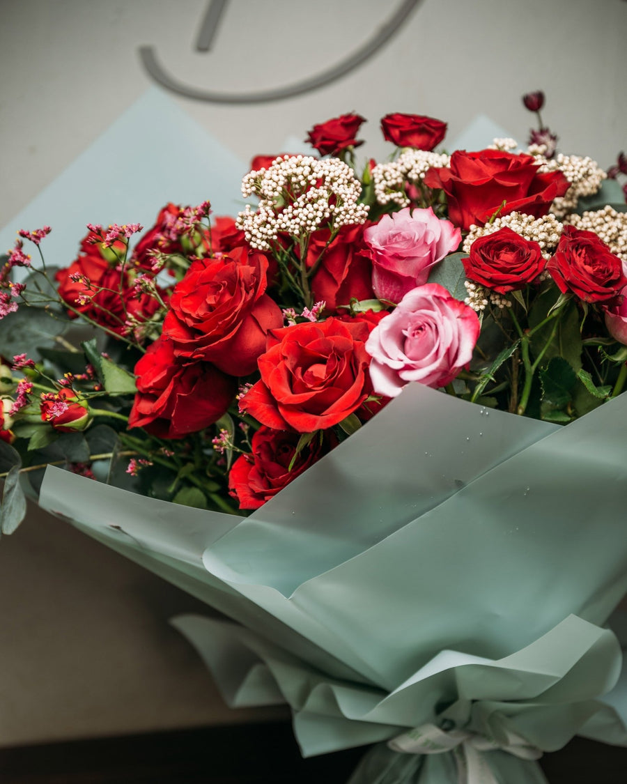 Signature Bouquet Cheerful Occasion - DJ flowers