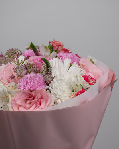 Signature bouquet Cupid’s Arrow - DJ flowers