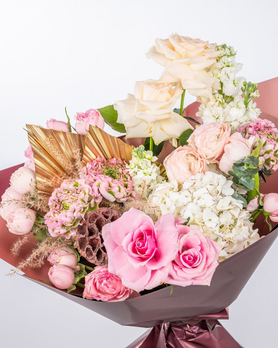 Signature bouquet Cupid’s Petalcraft - DJ flowers