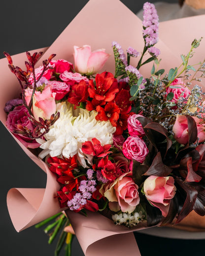 Signature bouquet Extravaganza - DJ flowers