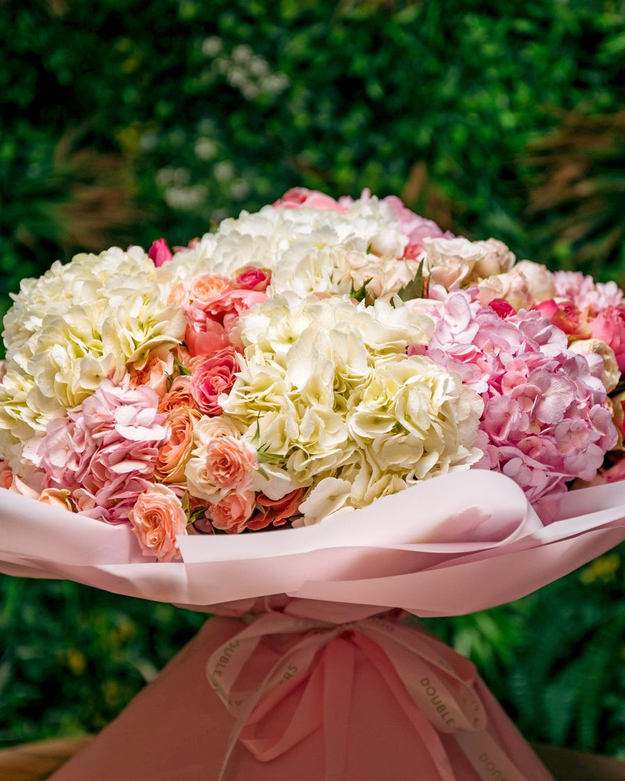 Signature bouquet Grandiose - DJ flowers