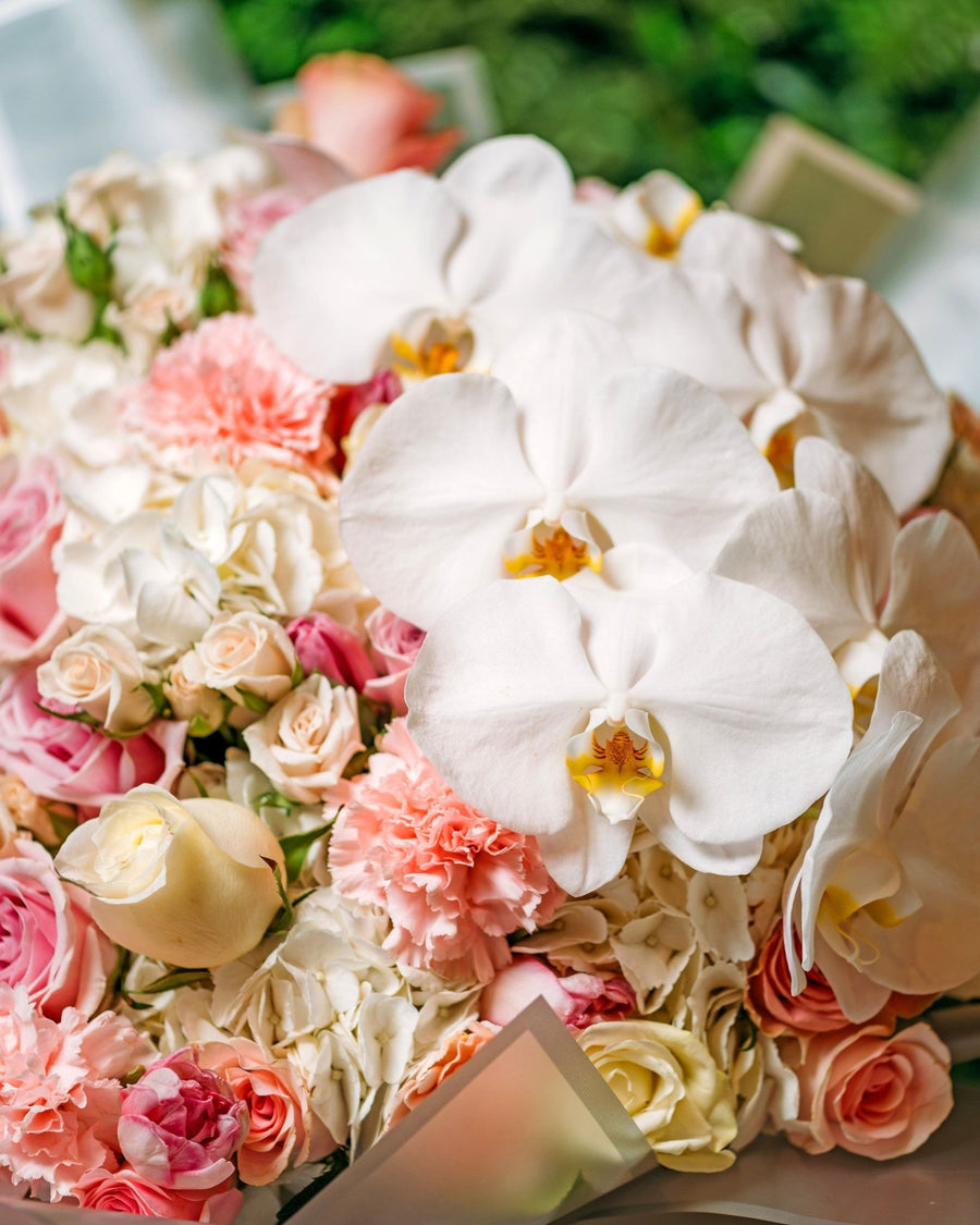 Signature bouquet Moments of happiness - DJ flowers