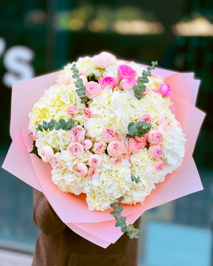 Signature bouquet Reveal - DJ flowers