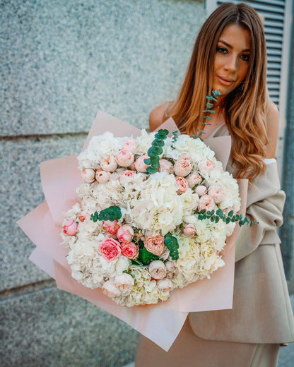Signature bouquet Reveal - DJ flowers