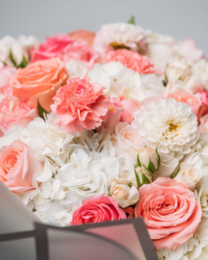 Signature bouquet Serenade of Blooms - DJ flowers