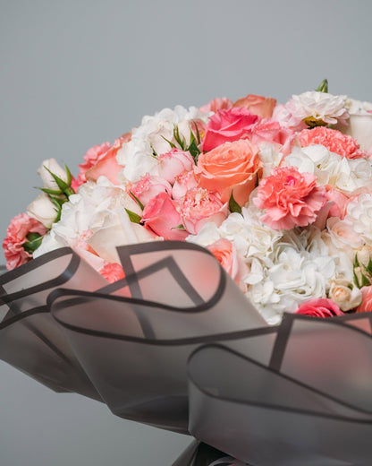 Signature bouquet Serenade of Blooms - DJ flowers