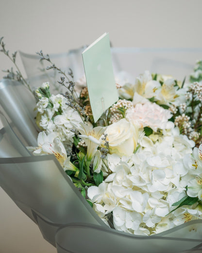 Signature bouquet Snow Beauty - DJ flowers
