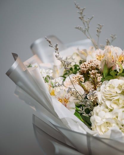 Signature bouquet Snow Beauty - DJ flowers